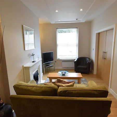 Easby Hall 22 سكرابورو