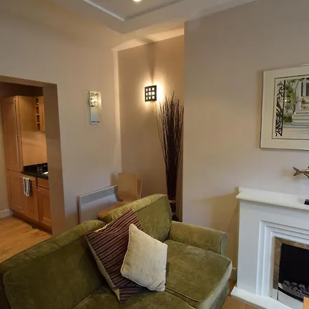Easby Hall 22 *