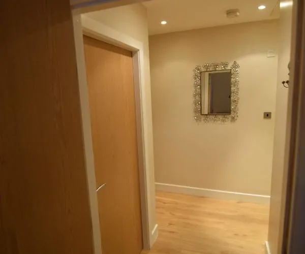 Easby Hall 22 Apartment *